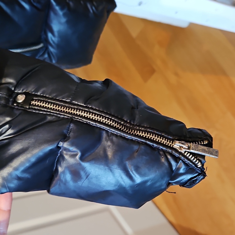 Navy Puffer Jacket - Picture 3 of 3